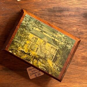 Vintage Jamaica Wood Trinket Box ~1984
